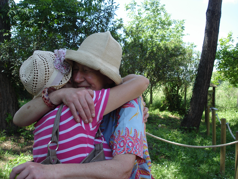 Jill Rock e Raffaella Losapio dopo il sopralluogo all'Ex-Mulino in Caffarella. May, 9, 2013